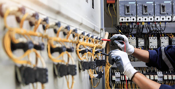 Professional Electrician technician working in Lake St. Louis, MO